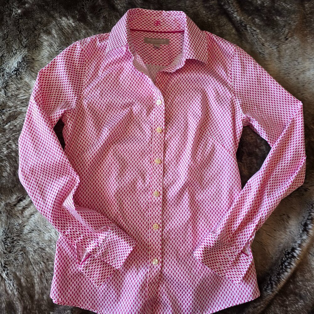 NWOT Women's Banana Republic Button-Down Top
